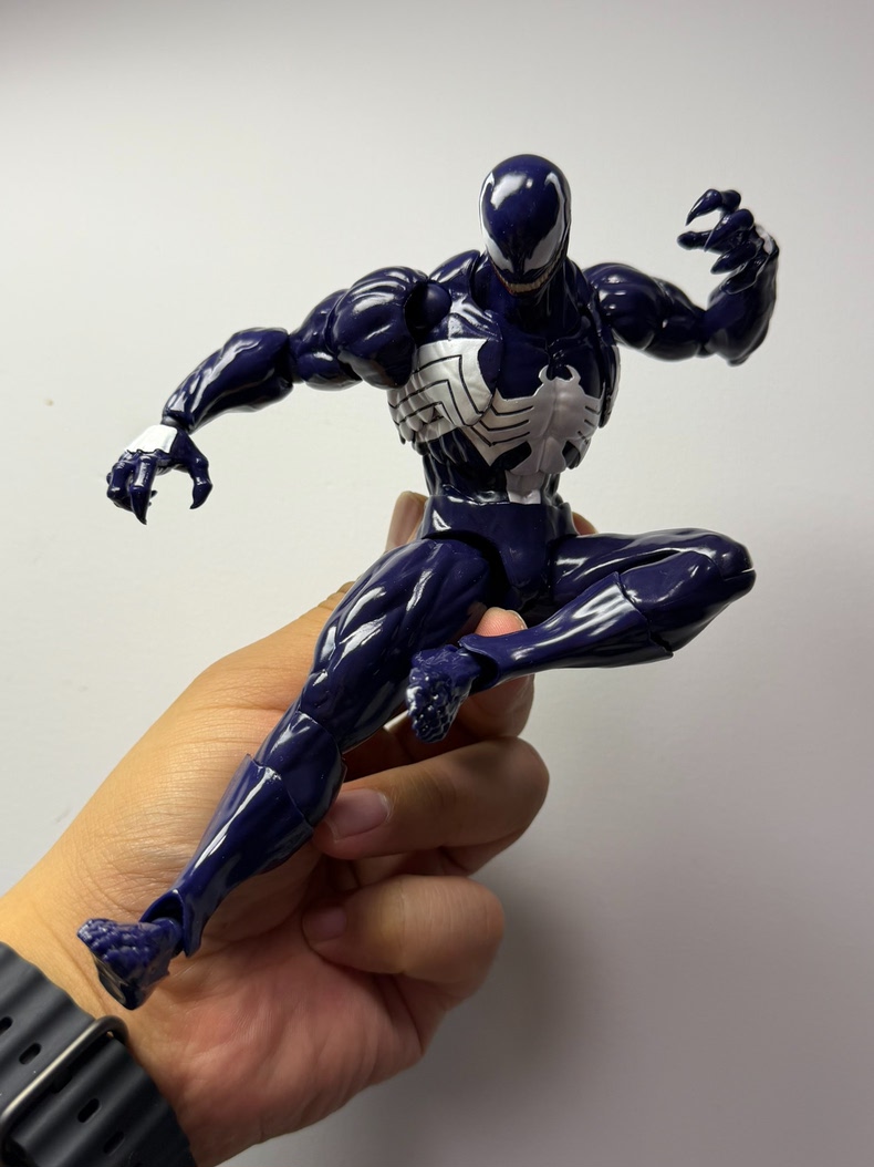 En stock NUEVO Mess Toys Venom - Model Kit Venom reseña y precio