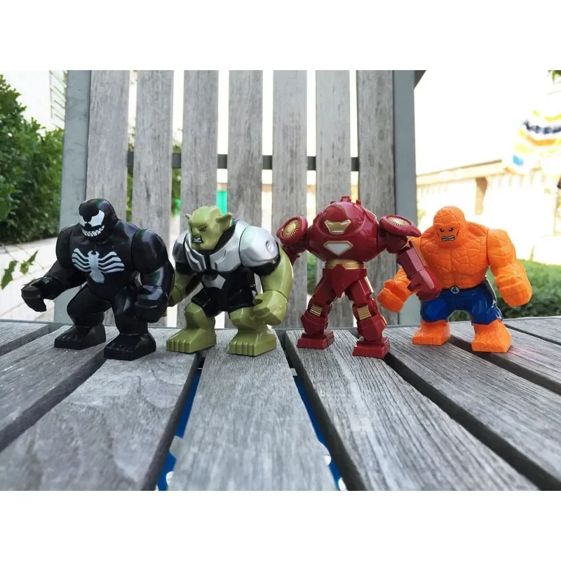 Figuras de acción de superhéro - Model Kit Venom reseña y precio