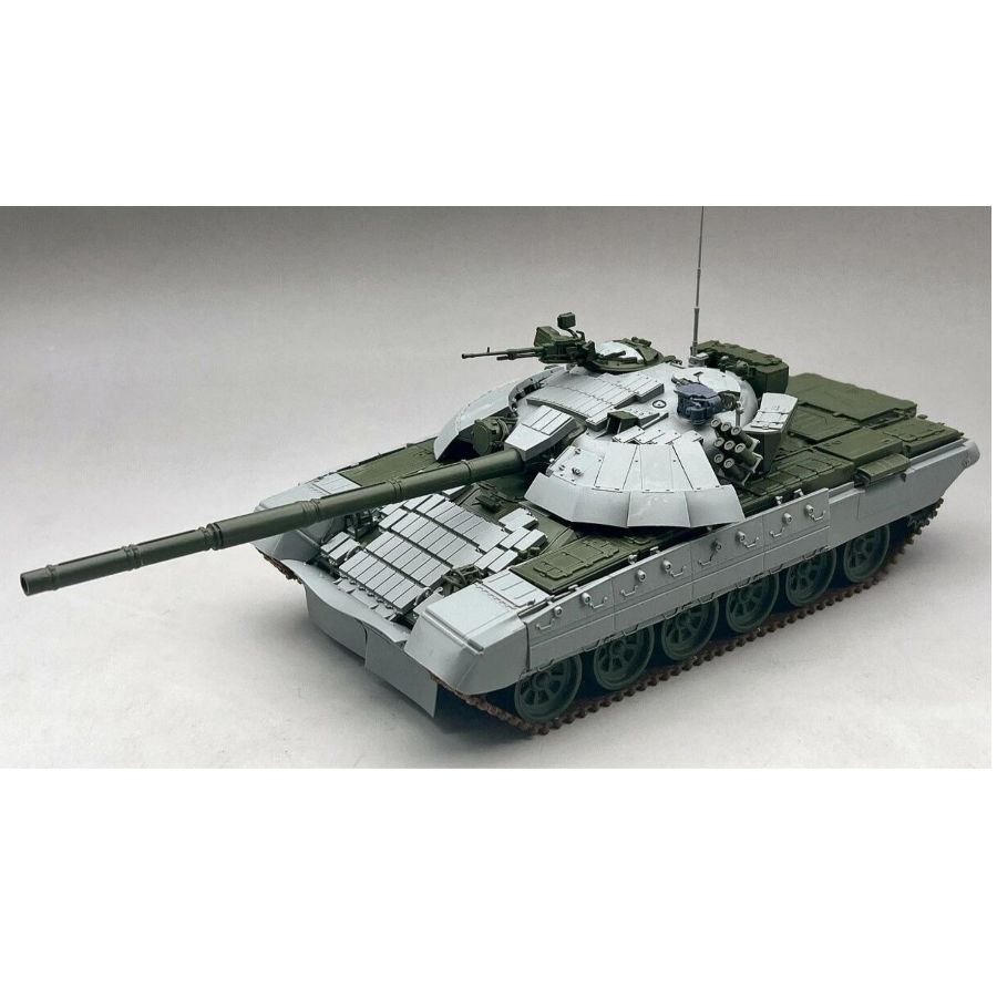 35A067 Divertido Kit de Modelo - Model Kit Ukraine reseña y precio