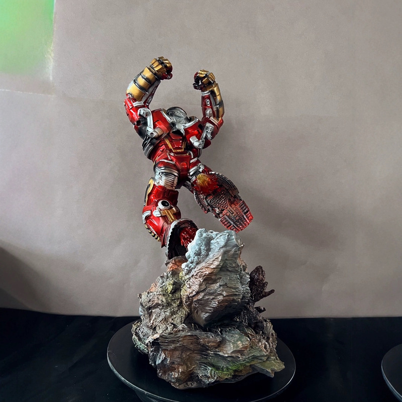 Figura Coleccionable Hulkbuste - Model Kit Iron Man Mark 50 reseña y precio
