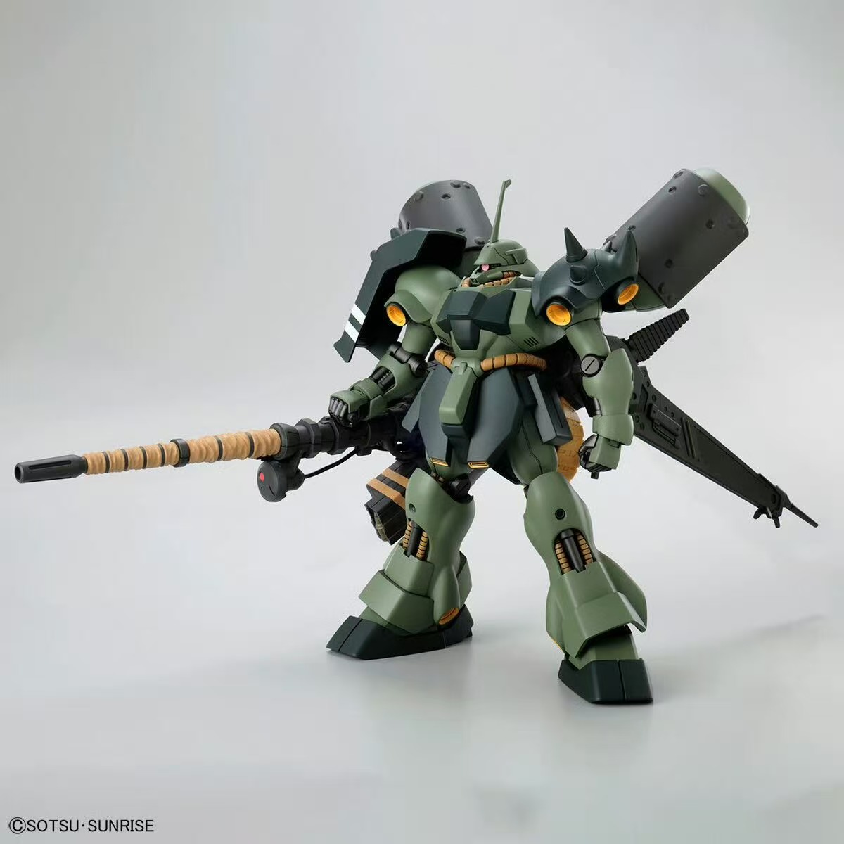 Kit de modelo Bandai HG 1/144  - Model Kit Gundam Hg reseña y precio