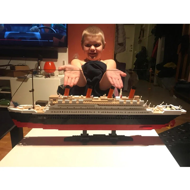 481pcs2401pcs RMS Titanic barc - Model Kit Titanic reseña y precio