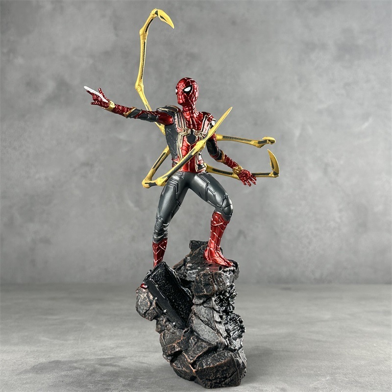 Figura de acción de Spider-Man - Model Kit Iron Man Mark 50 reseña y precio
